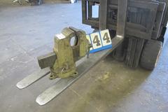 Morgan store bench vise