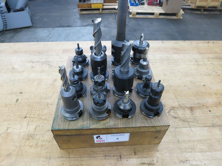 Cat 40 Taper Tool Holders, Assorted with Wood Divider (16 Tools)