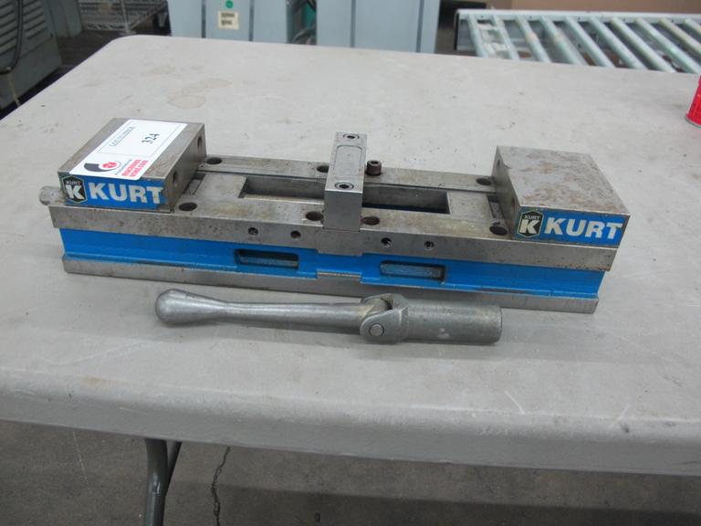 Kurt DL-400C 4" Double Lock Machine Vise With Handle