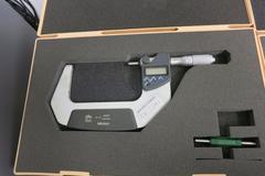 (3) Mitutoyo Digital Micrometers, (1) 3-4".00005", (1) 4-5" .0001", (1) 5-6" .0001"