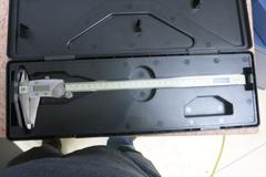 Digital Verneer Calipers, (1) Fowler 6", (2) Fowler 12", (1) Mitutoyo Absolute Digimatic 12"