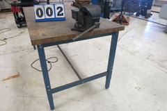 Global Maple Top Workbench with Grand Rapids 6" Bench Vise, 110 Volt, Power Strip