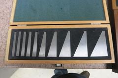 Angle Block Set in Box, Starrett Model RS81B Gage Block Set .05 - 4" In Wood Box, 1-2-3 Block Set In Box