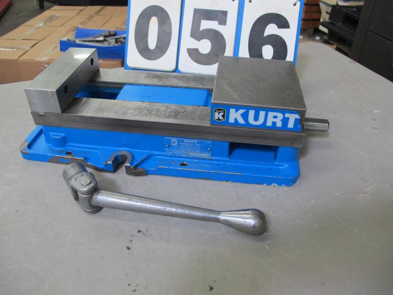 Kurt D-675 Machine Vise with Handle