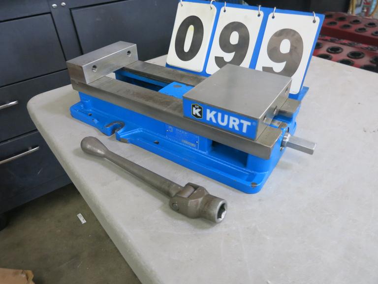 Kurt D688 Machine Vise