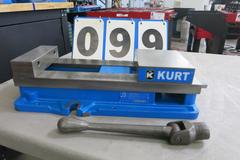 Kurt D688 Machine Vise