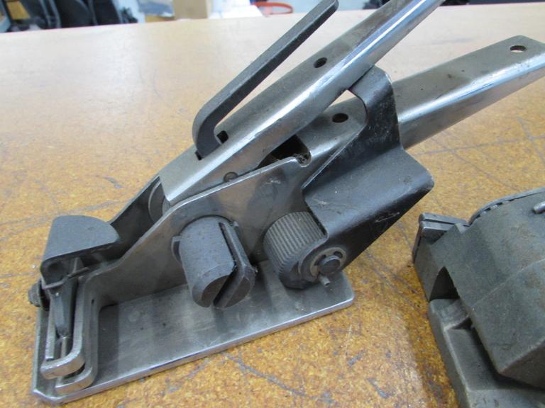 Banding Tools, Including (2) Tensioners & 1/2" Crimper