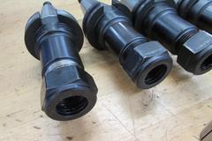 (8) Valenite V40CT4/57860/4 DA180 Collet Style Cat 40 Tool Holders with Approx (28) Assorted DA180 Collets