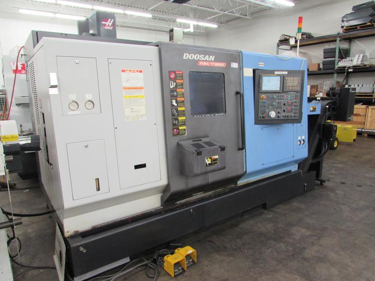 Doosan Puma TT1800SY Dual Spindle Dual Turet CNC Turning Center with Live Milling, Y-Axis and Bar Feeder