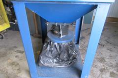 Donaldson Torit Model VS1200 Dust Collector with SteelStand and Bucket Drop