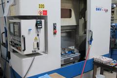 Daewoo DMV-400 CNC Vertical Machining Center with 2 Station Pallet Changer