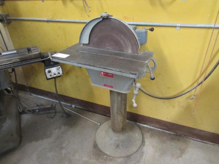 State Model D16 Disc Sander.  16" Diameter Disc, 22.25"x9.25" Slotted Tilting Table, FWD/REV Drum Switch, 1725RPM, 1HP Motor