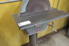 State Model D16 Disc Sander.  16" Diameter Disc, 22.25"x9.25" Slotted Tilting Table, FWD/REV Drum Switch, 1725RPM, 1HP Motor