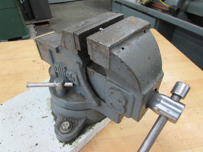 Allied 3-1/2" Bench Vise with Swivel Base