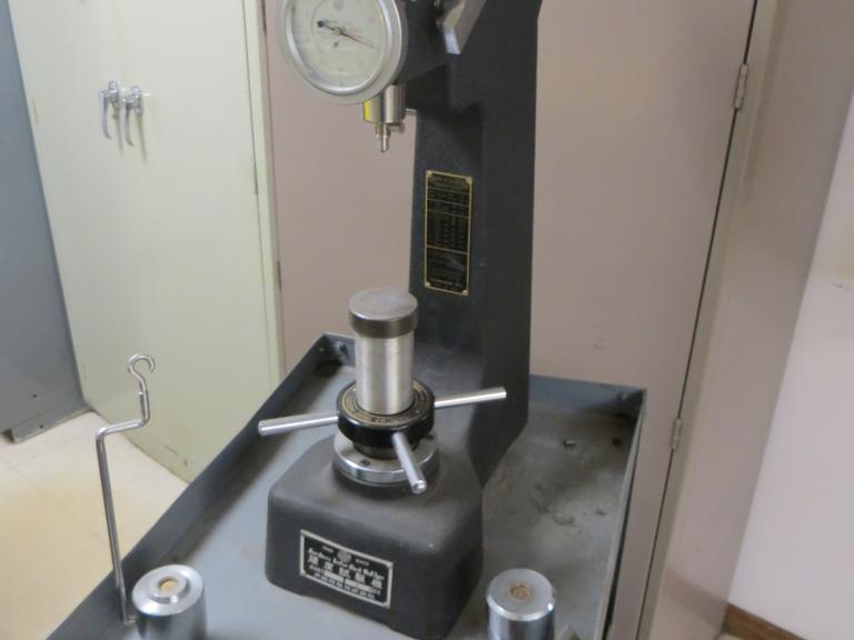 Togosiseiki Rockwell Hardness Tester with Weights and Accessories