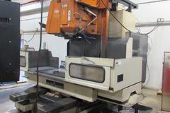 LeBlond Makino FNC128-A30 Vertical Machining Center with Fanuc System 6M Control