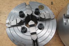 Bison 6-1/4" Bolt-On 4-Jaw Chuck with 1-1/4" Hole and Aluminum Adapter Plate