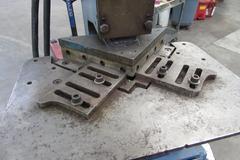 Kidder Hydraulic Notcher with Foot Switch and Mobile Base