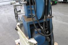 Kidder Hydraulic Notcher with Foot Switch and Mobile Base