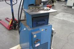 Kidder Hydraulic Notcher with Foot Switch and Mobile Base