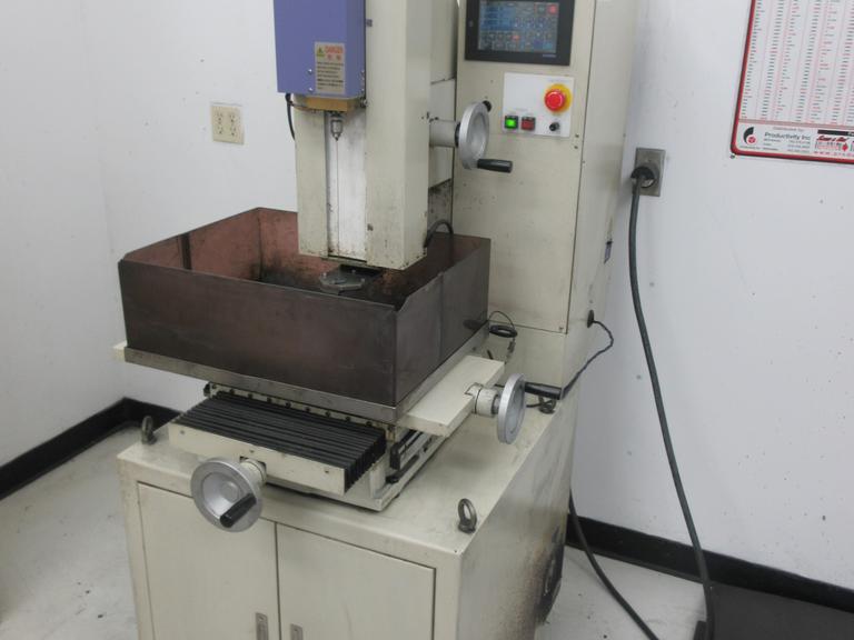 Mitsubishi ED2000M EDM Dril "Hole-Popper" with Touch Screen Control, 30 Amp Power Supply, with W-Axis Servo Electrode Travel