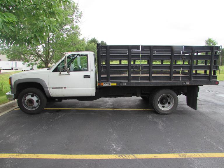 2000 GMC 3500HD SL 1-Ton Stake Bed Truck with 47,398 Miles Automatic Transmission