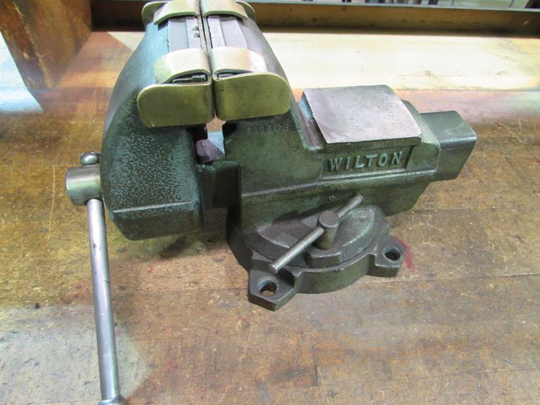 Wilton 4" Bench Vise with Swivel Base and Brass Jaw Liners