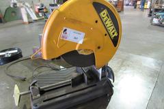 DeWalt DW871 14" Abrasive Saw with Vise.  110 Volt