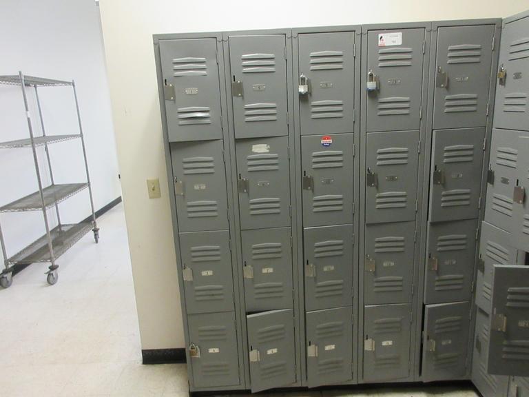 Lockers 4 Columns 5 Lockers High