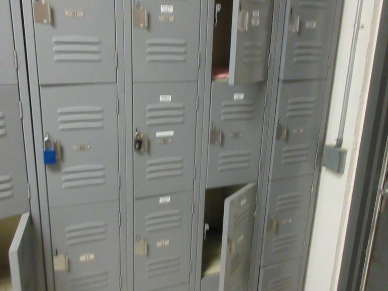 Lockers 4 Columns x 4 Lockers High