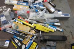 Cutting tools and Holders, Assorted Inserts