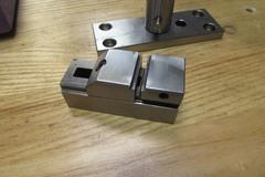 (2) 20mm Stems with Precision Vises and Plastic Case