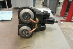 EWS Command Right-Angle Double ER25 Collet Live Milling Head for Samsung CNC Turning Center