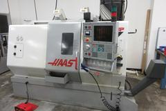 Haas SL-20 CNC Turning Center with Tailstock, Tool Presetter, Parts Catcher, Chip Conveyor, Mist Colector