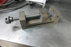 Shars 3.5" Work Vise, Max Opening 5" Horizontal / Vertical Mount