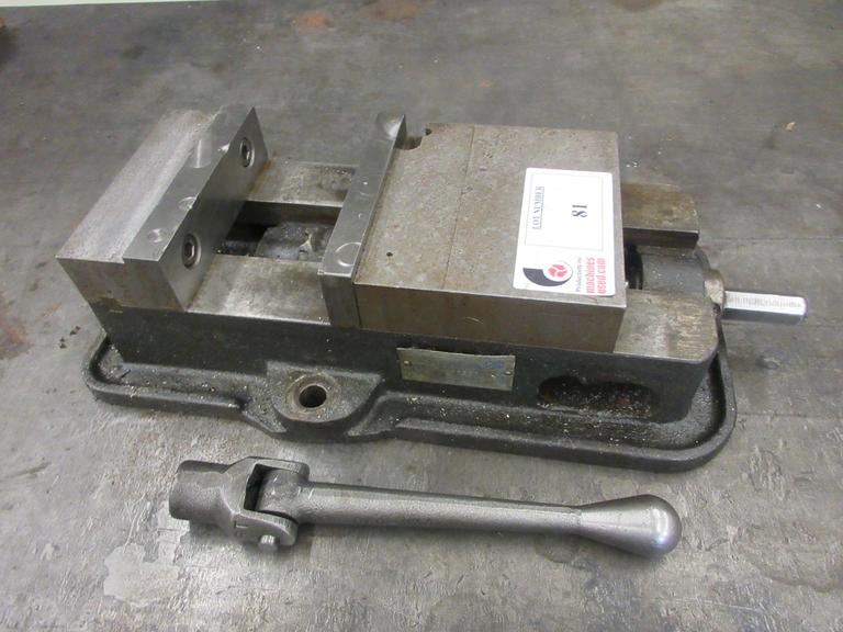 Kurt Model D60 6" Machine Vise with Steel Jaws and Handle