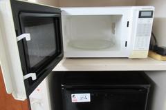 Sharp Carousel Microwave Oven