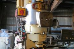 Acer Ultima-3VS Vertical Knee Mill with Newall TM211000 2-Axis DRO