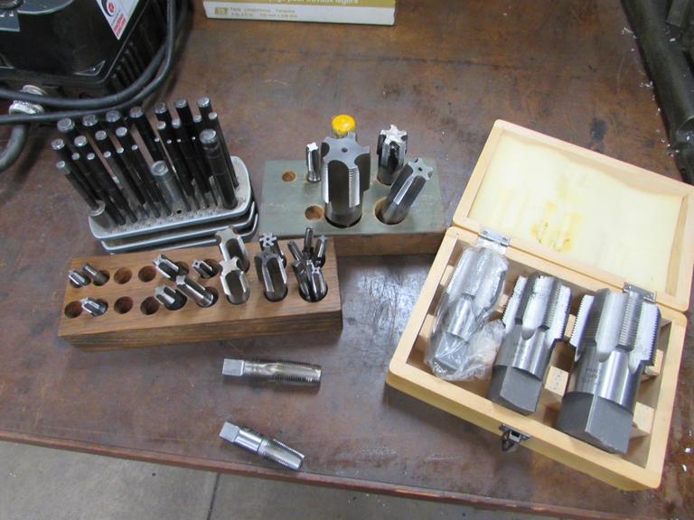 Value Collection 8" Steel Automatic Center Punch 5-1 2" OAL (10 Pack