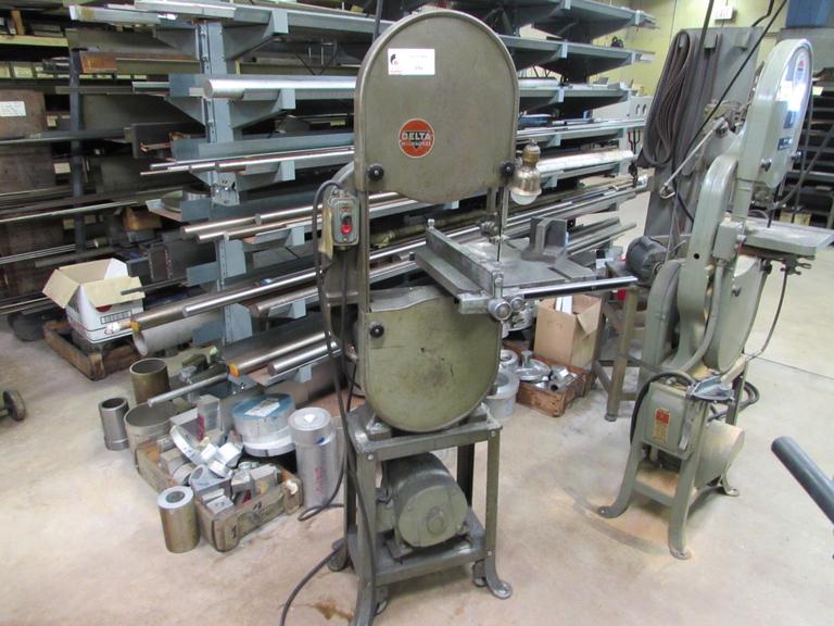 Delta Milwaukee 14" Vertrical Band Saw with Rip Fence