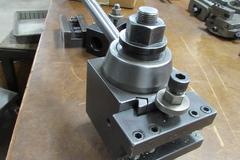 Aloris CA Tool Post with (3) Tool Holders