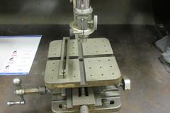 Toolmakers Microscope