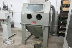 Trinco Dry Blast 40X40SL/BP Sand Blasting Cabinet with BP2 Reclaim Unit