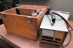 Balantron Balancer with Actuator, Vibration Pickup and Wooden Case