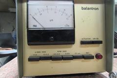 Balantron Balancer with Actuator, Vibration Pickup and Wooden Case
