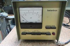 Balantron Balancer with Actuator, Vibration Pickup and Wooden Case
