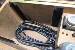 Balantron Balancer with Actuator, Vibration Pickup and Wooden Case