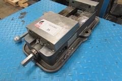 Kurt D-60 Precision Machine Vise with Handle