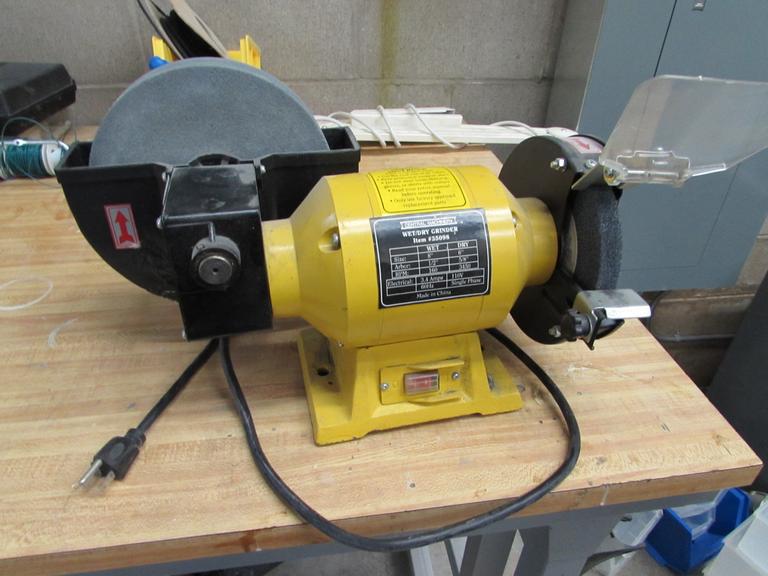 Central Machinery Wet / Dry Grinder, 8" Wet Theel, 6" Dry, 3,450 RPM, Bench Model