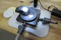 Video Zoom Microscope with 8" LCD Screen and Micrometer Adjust Stage